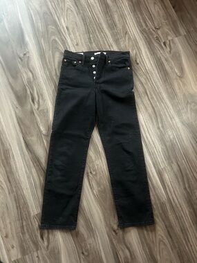 Levi's Women's Black Wedgie Leg Jeans with Button Fly /